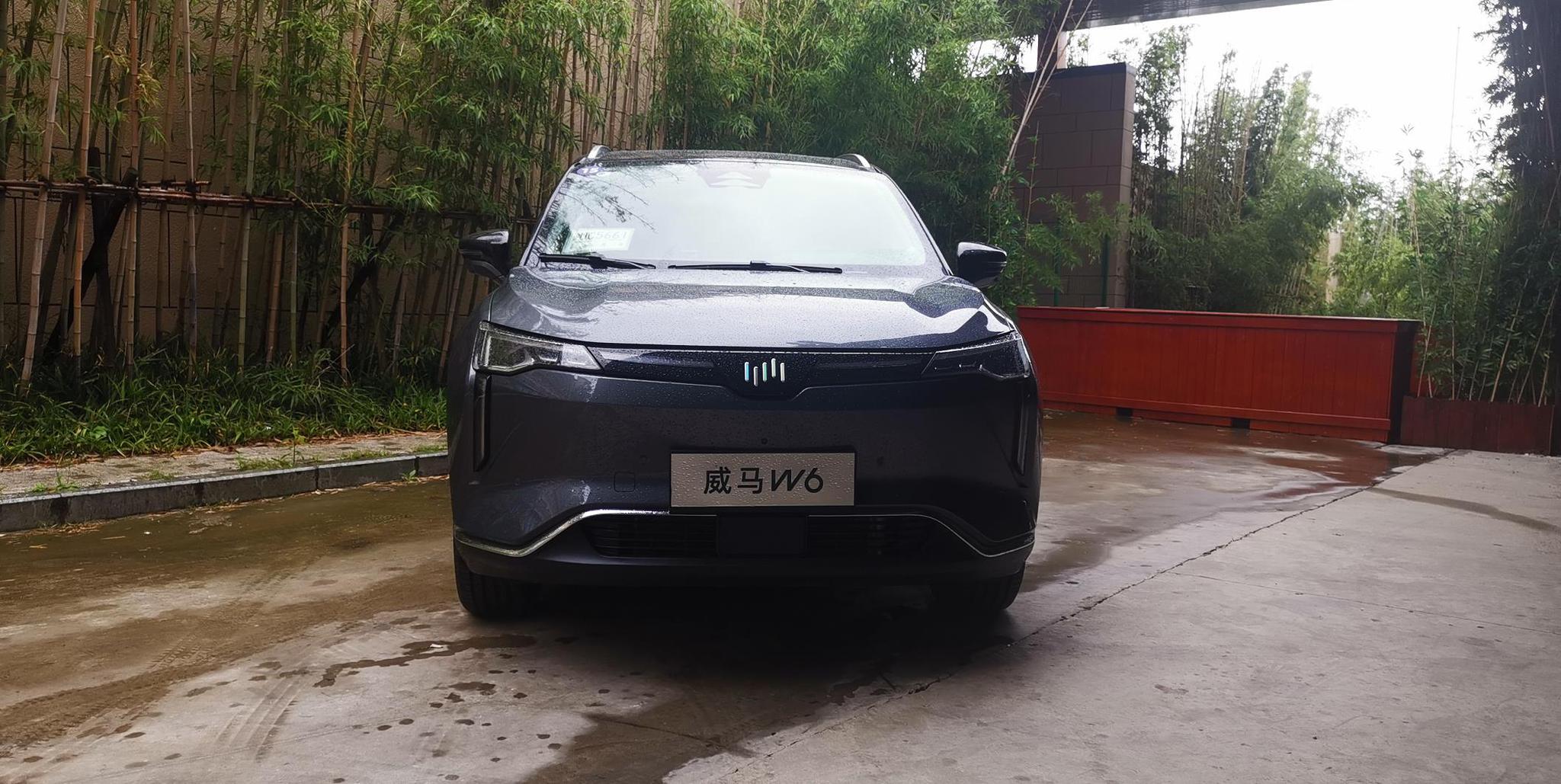 威马w6科技体验:在这方圆100米以内,这台车就是老大-新浪汽车
