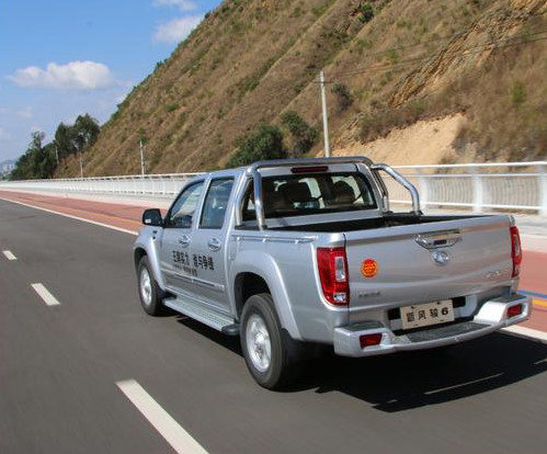 制霸国内皮卡二十年拥有国产猛禽之称长城风骏6皮卡了解一下