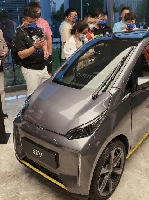 这是理想当年因为政策原因被砍掉的sev