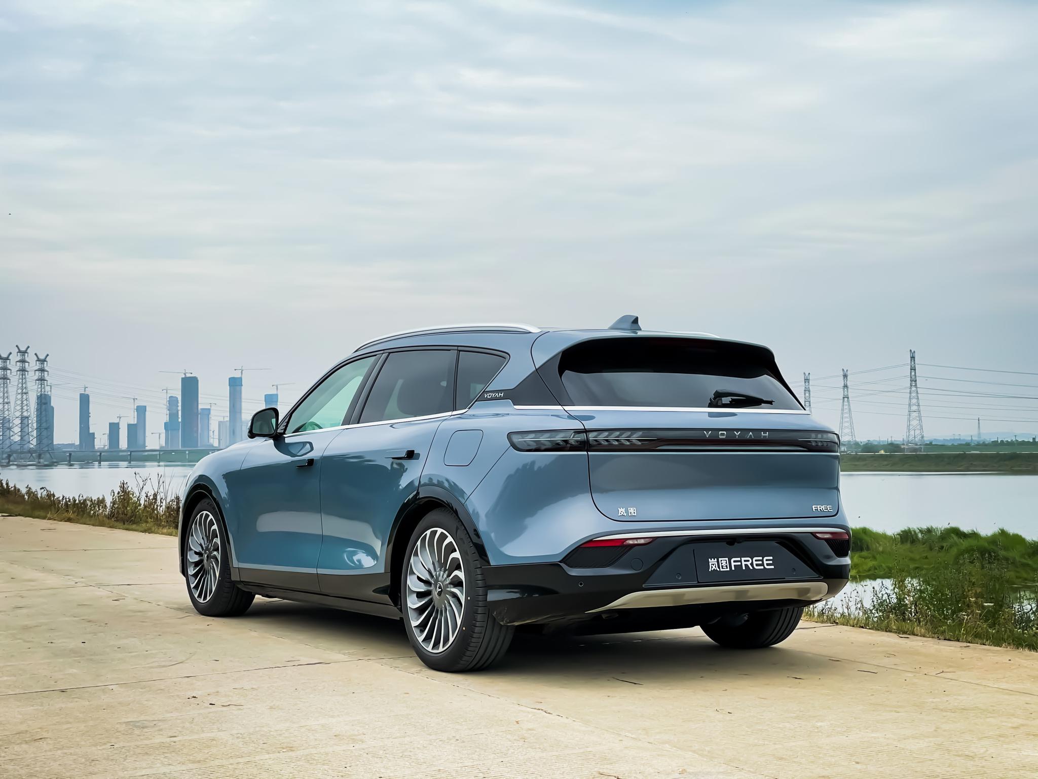 5 秒加速,岚图 free 还有啥?-新浪汽车