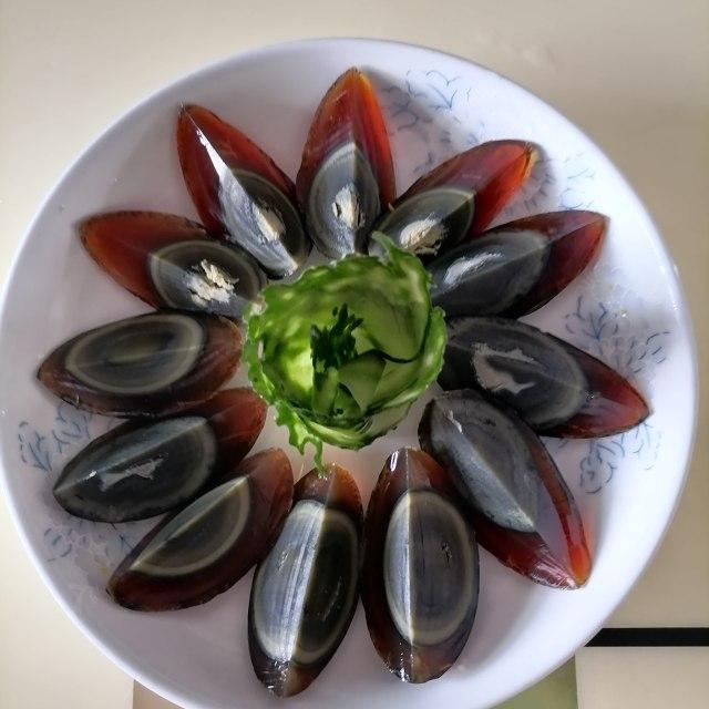 浇汁松花蛋,清凉爽口,开胃小菜|松花蛋|蒜蓉|生姜_新浪新闻