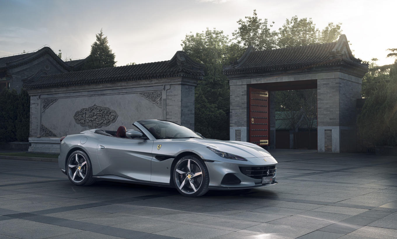 奢享夏日邂逅法拉利portofinom