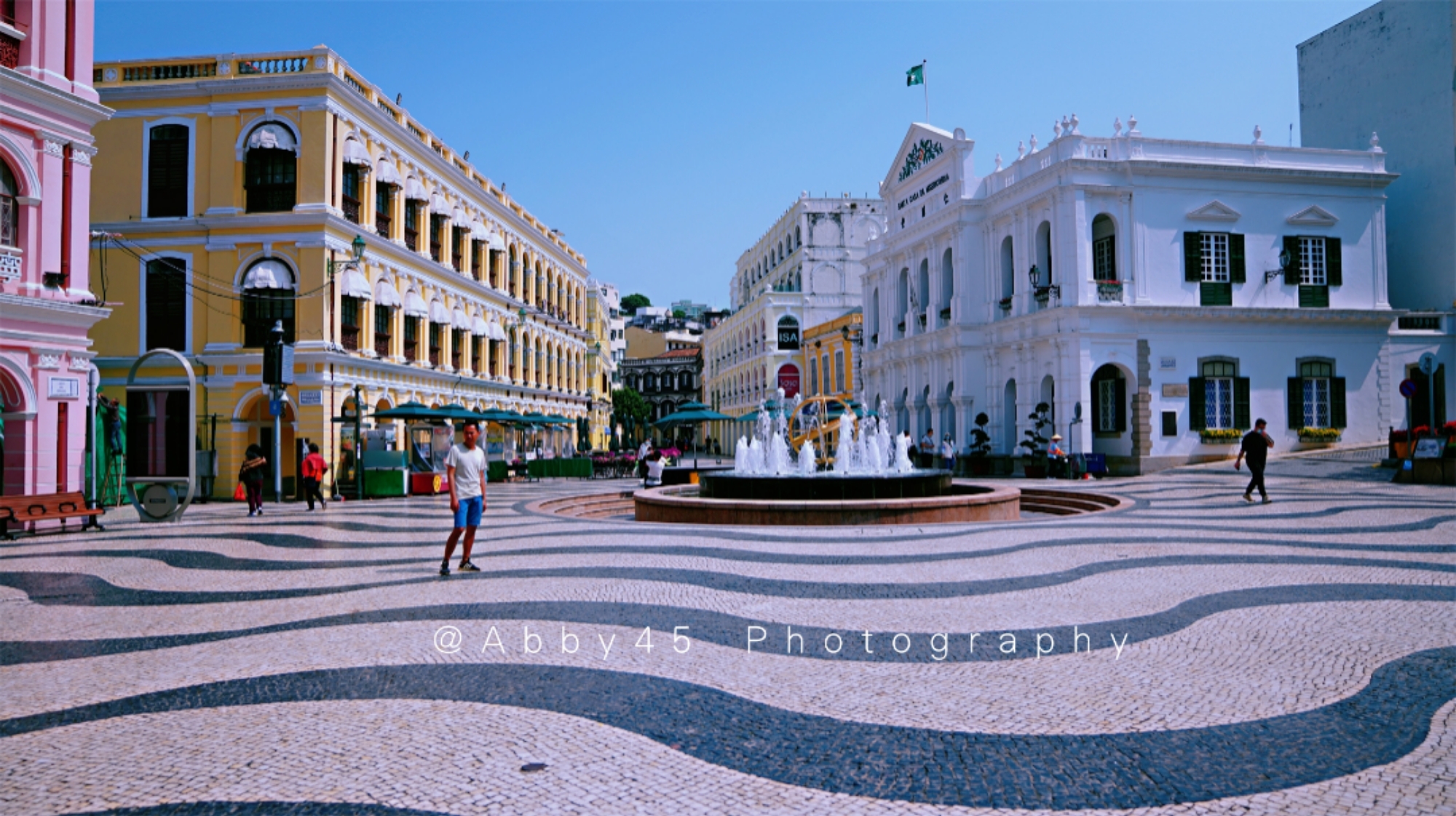 最有味道的澳门游就是在老城区走街串巷故事都藏在街角旮旯