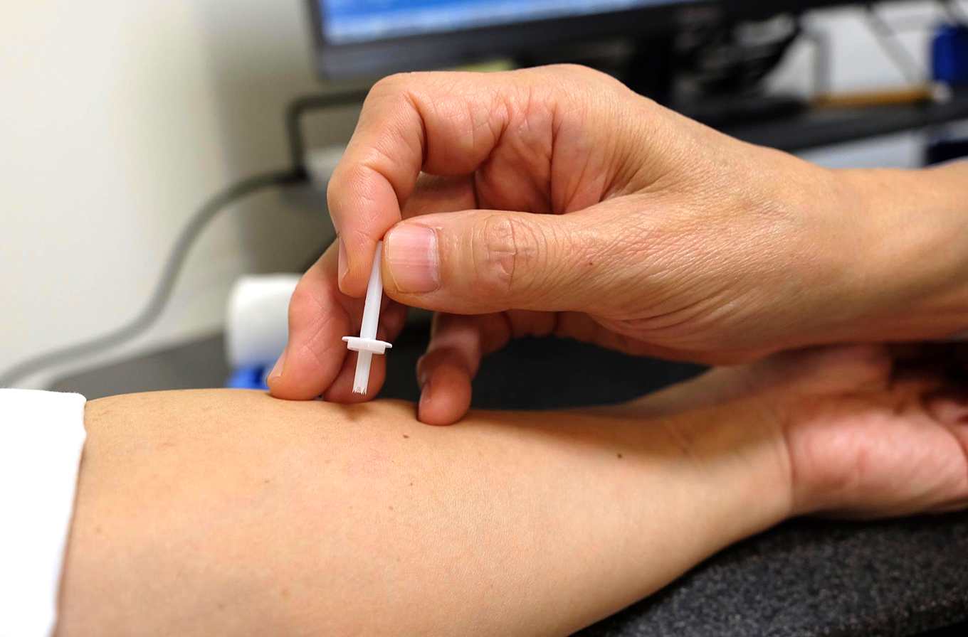 必须注意,过敏原检测前一定要做的事|过敏原|抽血|过敏_新浪新闻