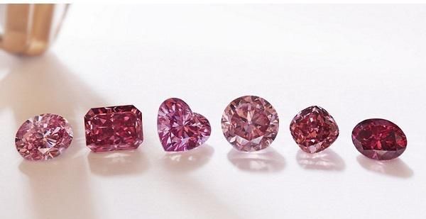 史上最大的艳彩紫粉红钻石以195亿港币落槌