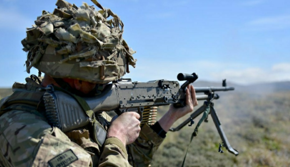 新闻看点# 英国陆军在第二次世界大战结束. 来自科技扒一扒 - 微博