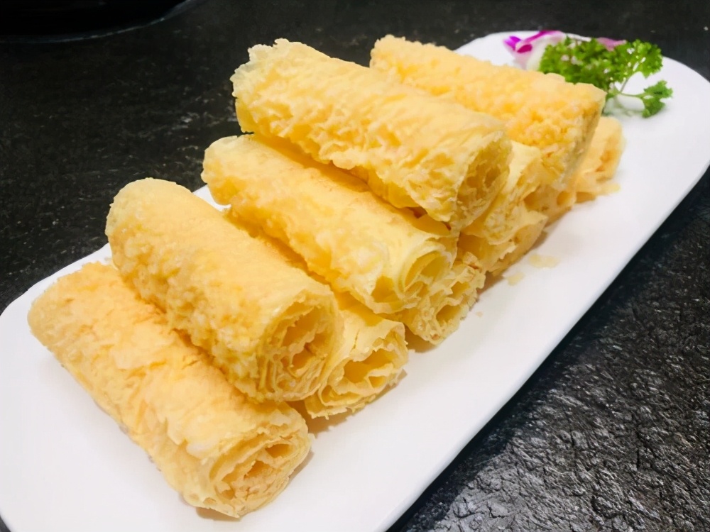 超好吃的小零食,油炸豆皮,简单方便,外酥里嫩口感好