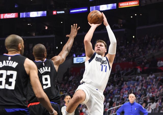 伊巴卡仅打5分钟基本被弃用 赛后主动留下加练证明态度|伊巴卡|快船