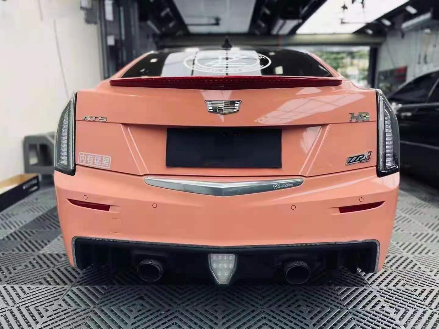 膜呗改色案例凯迪拉克atsl改色粉猪这款颜色惹人爱