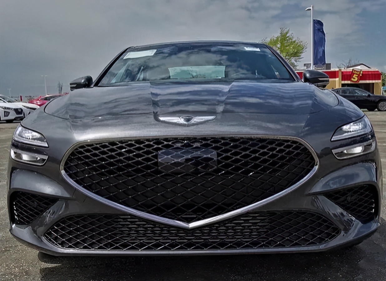 捷尼赛思g70性能版本已在海外上市动力参数超越bba