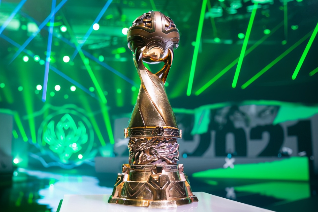 随着本次msi落下帷幕,rng战队在为自己赢下又一座冠军奖杯的同时,也为