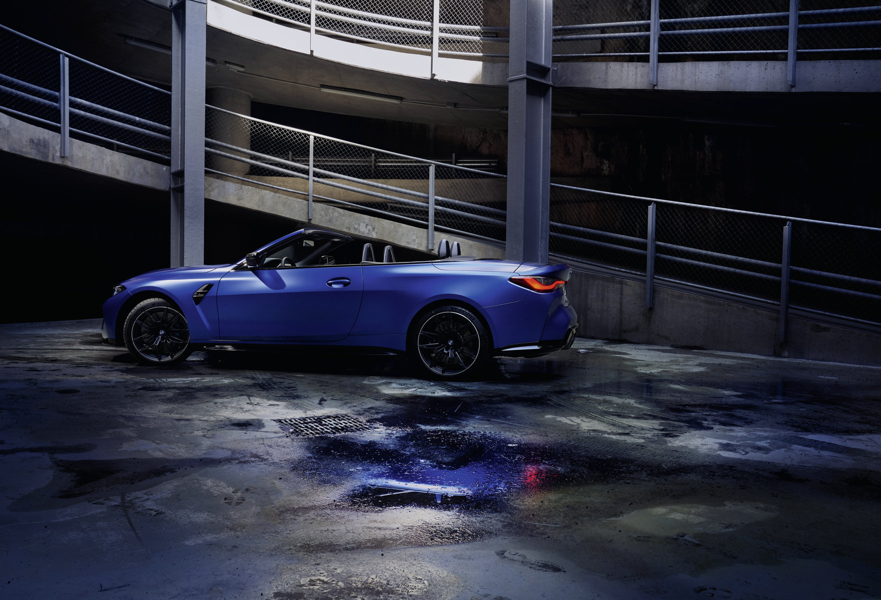 动力方面全新bmw m4敞篷轿跑车雷霆版搭载了宝马史上最强大的3.