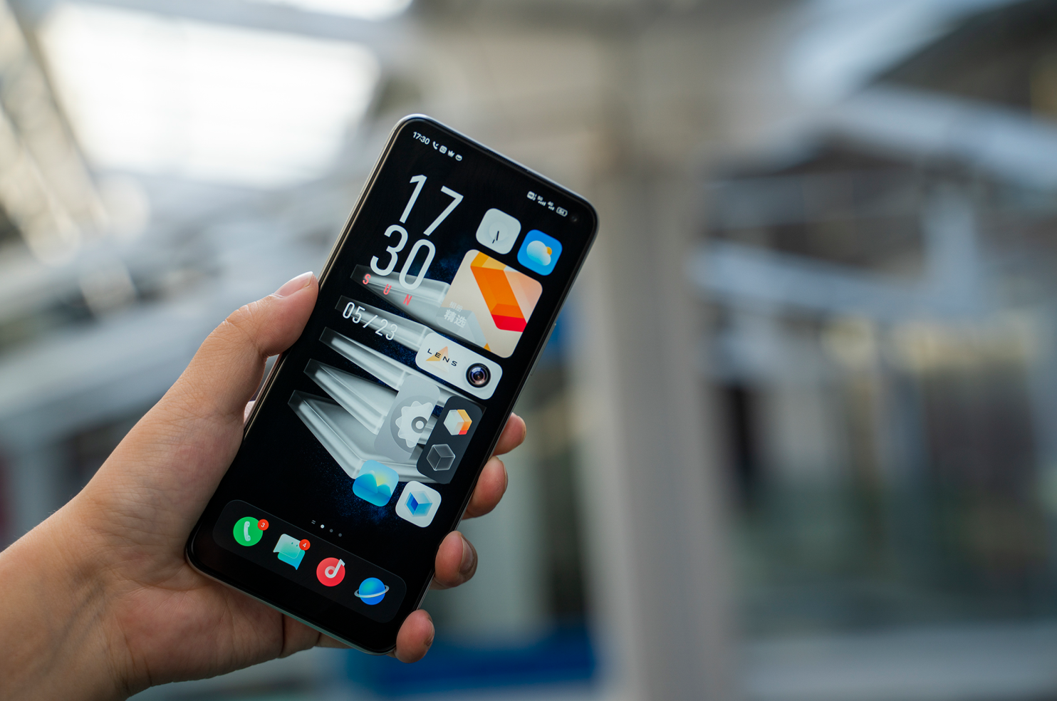 iqoo neo5活力版图赏,狙击红米note10胜算几何