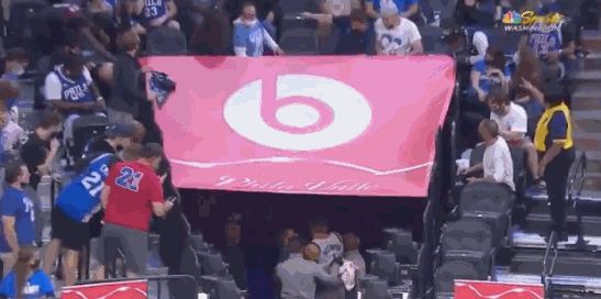 10投2中仅得10分,威少与球迷发生冲突,恩比德霸气庆祝杀人诛心休闲区蓝鸢梦想 - Www.slyday.coM 10投2中仅得10分,威少与球迷发生冲突,恩比德霸气庆祝杀人诛心休闲区蓝鸢梦想 - Www.slyday.coM