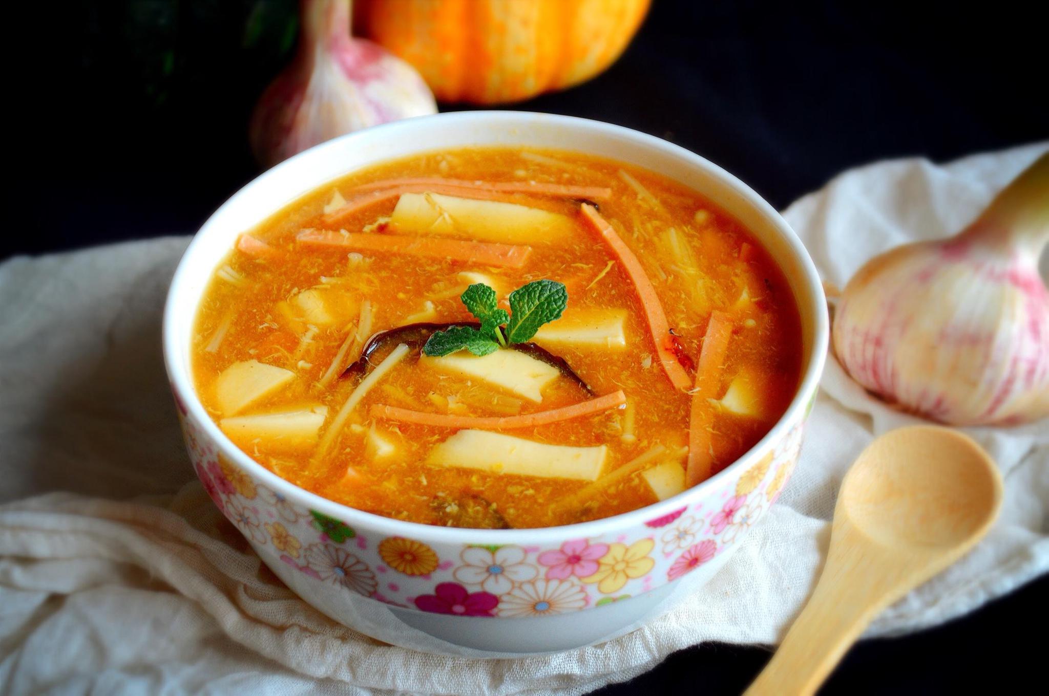 教你美味好喝的海鲜酸辣汤,好吃到停不下来嘴,最后连汤汁都不剩