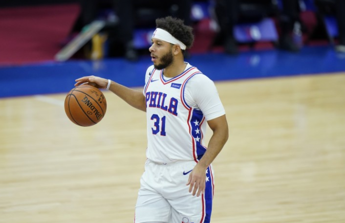 太沮丧了!威少再次受伤离场,与球迷发生冲突,贝尔坦斯0分6犯休闲区蓝鸢梦想 - Www.slyday.coM 太沮丧了!威少再次受伤离场,与球迷发生冲突,贝尔坦斯0分6犯休闲区蓝鸢梦想 - Www.slyday.coM