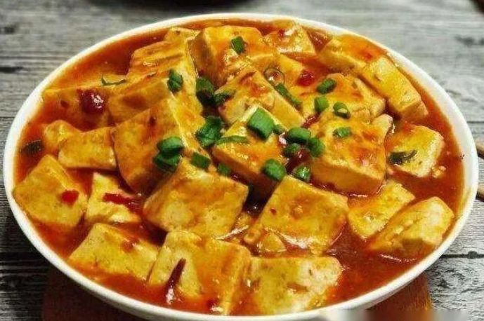 美食推荐:肉末烧豆腐,酸菜炒牛肉,香辣豆腐,鱼香茄子的做法