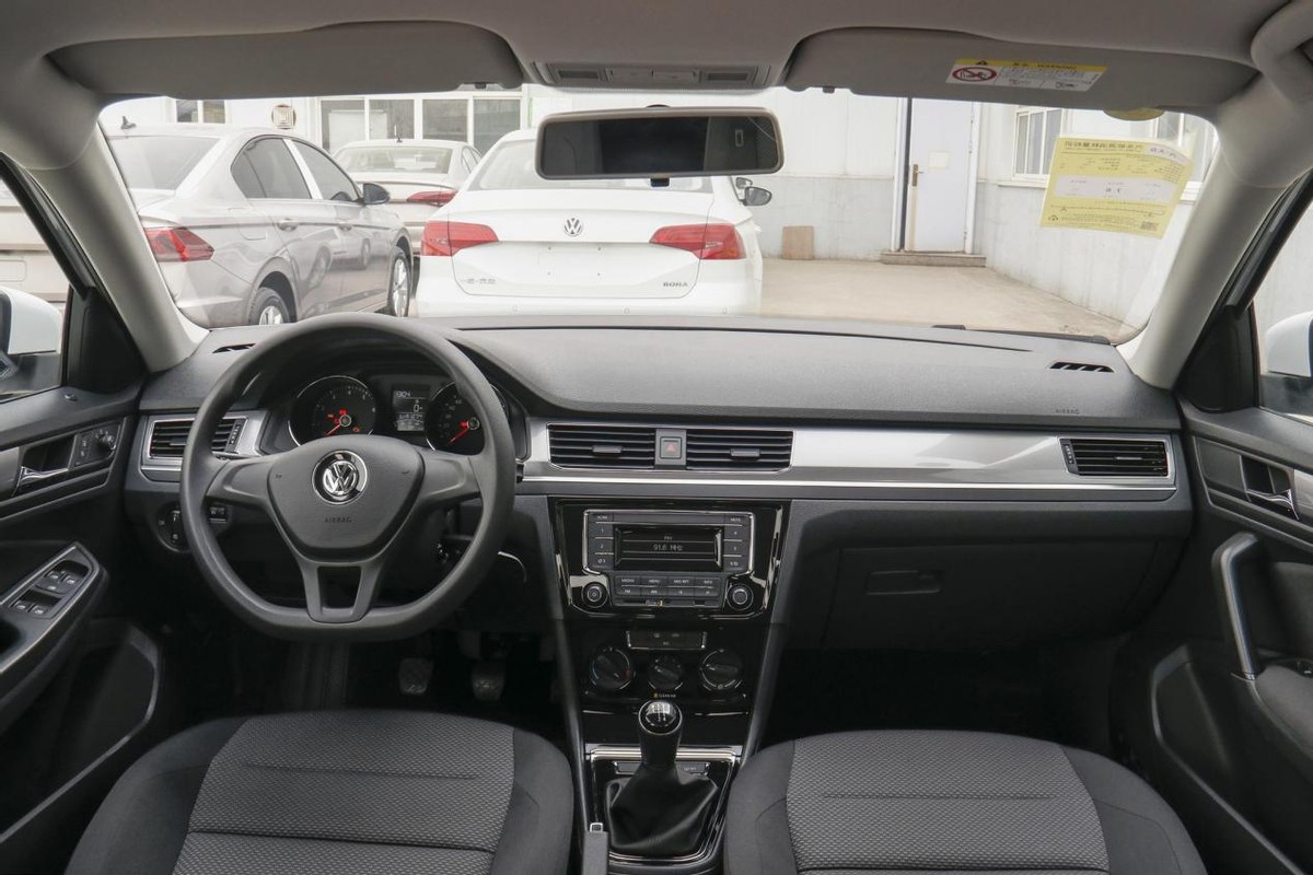 只卖6万多的大众宝来还用传奇作后缀这值得入手吗