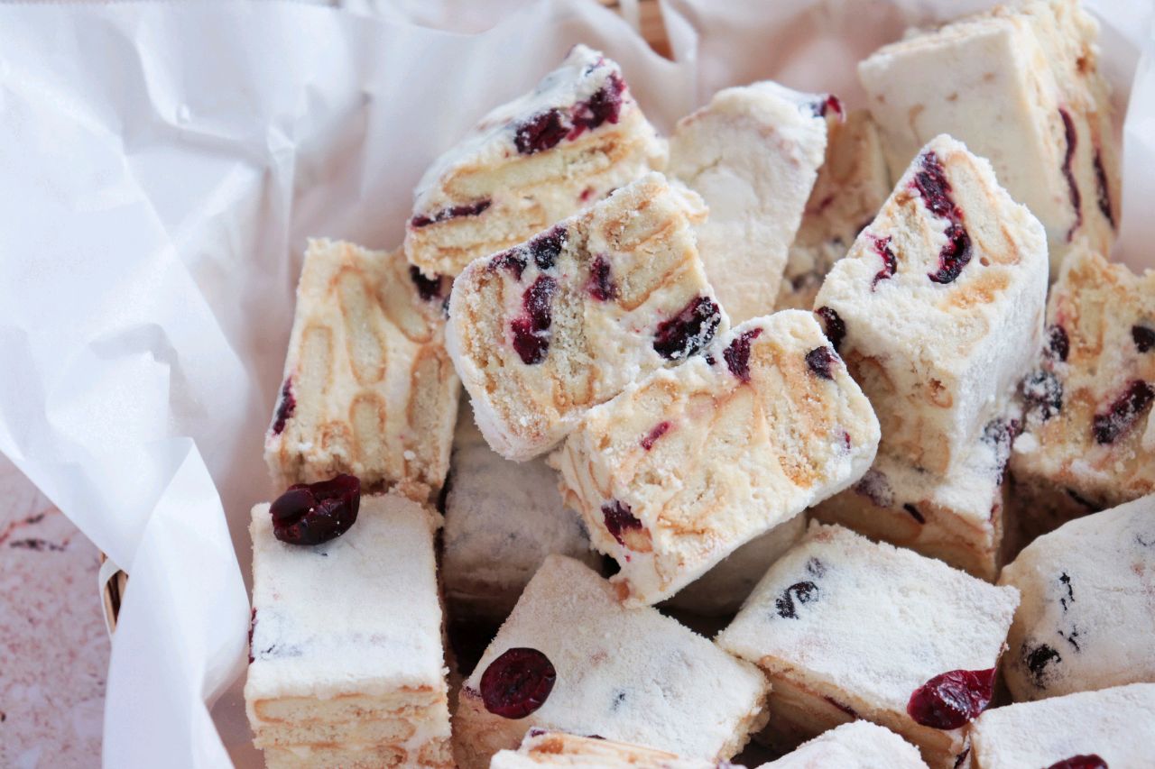 零失败的蔓越莓雪花酥口感酥脆不沾牙做好后送朋友正合适