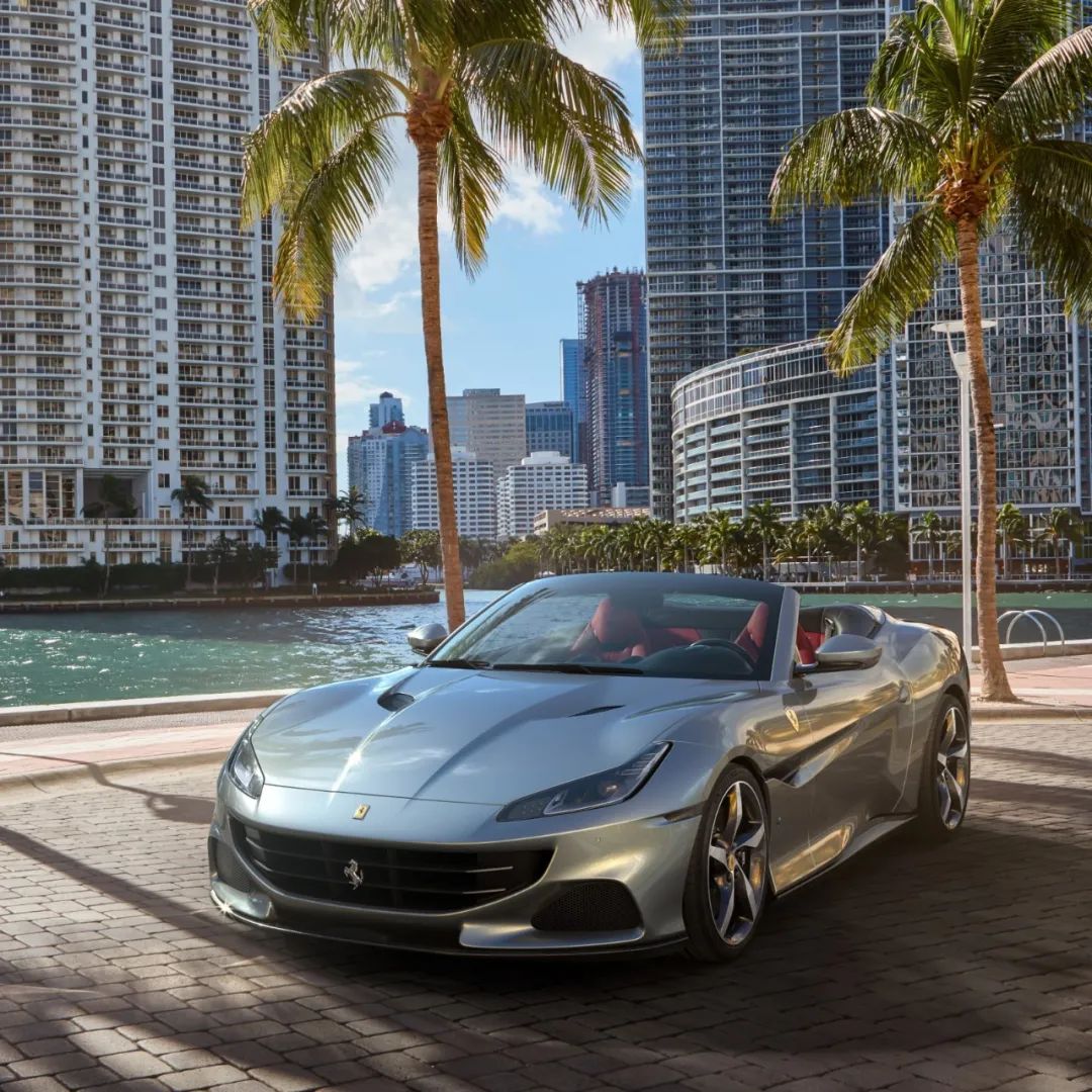 法拉利portofinom亮相京城阳光与海边才是真正属于它的地方