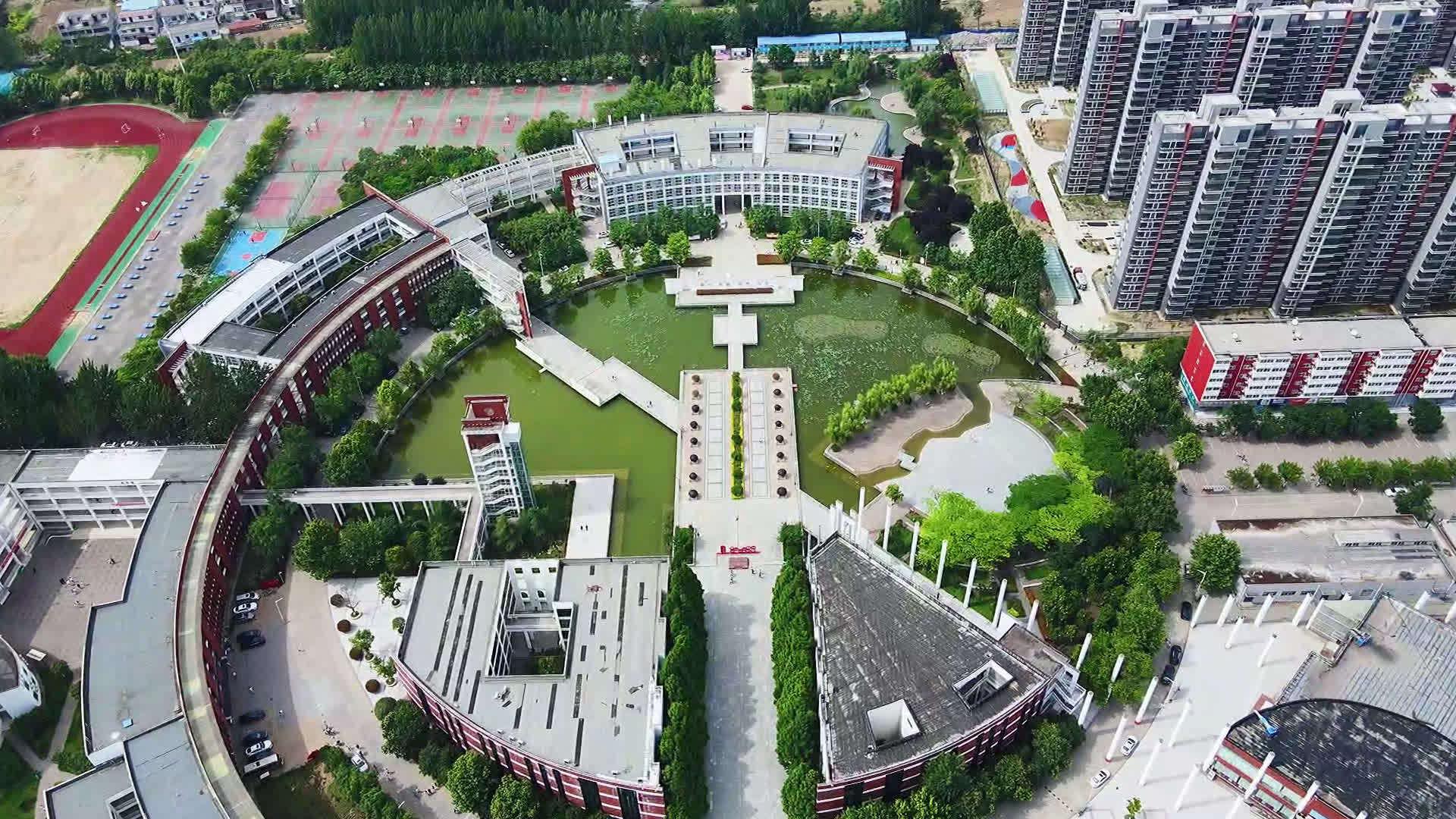 航拍周口职业技术学院,勾起了我埋藏依旧的记忆!__财经头条