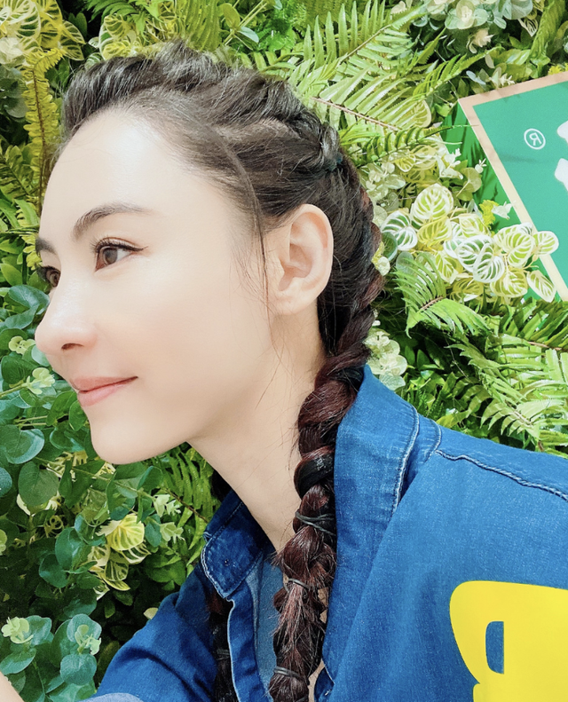 张柏芝两个儿子转学到上海,由保镖接送放学,兄弟俩帅气高冷休闲区蓝鸢梦想 - Www.slyday.coM 张柏芝两个儿子转学到上海,由保镖接送放学,兄弟俩帅气高冷休闲区蓝鸢梦想 - Www.slyday.coM