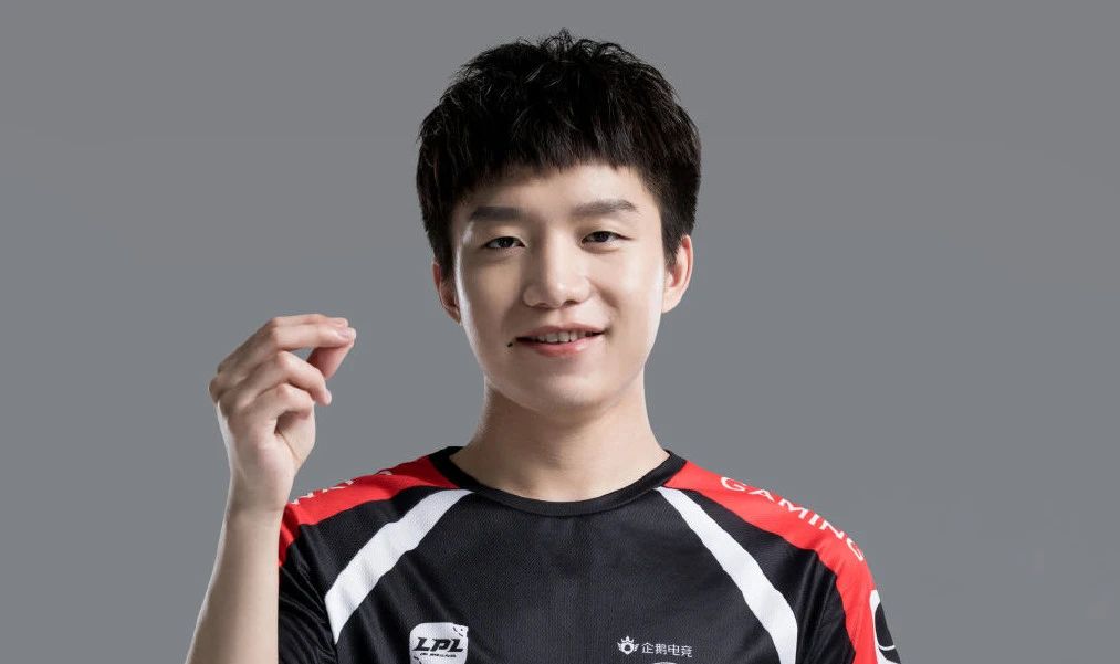 lol小象ceo面临牢狱之灾pdd暗示uzi复出有望和厂长同台竞技