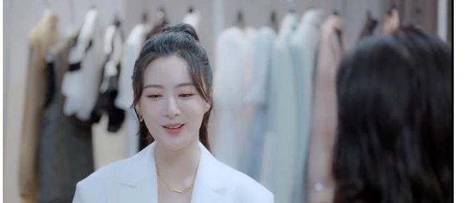 嫁给林依轮伴舞的薇娅：妈妈最庆幸的,是没有干涉婚姻休闲区蓝鸢梦想 - Www.slyday.coM