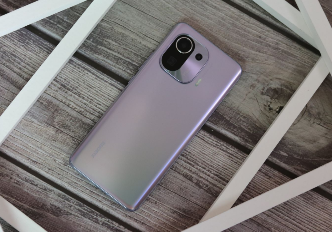 小米11pro使用了一个月说说使用感觉唯一可惜就是买早了