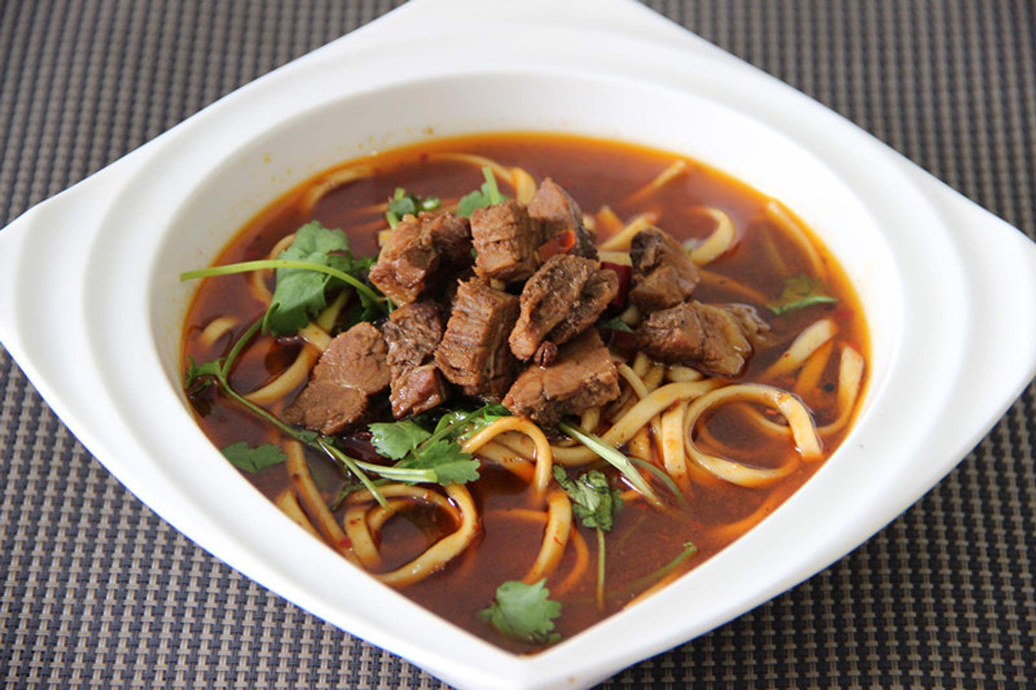 原来这样做的牛肉面更好吃,美味解馋有营养,孩子们特喜欢