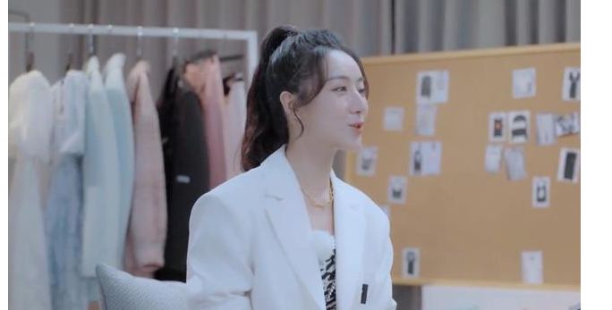 嫁给林依轮伴舞的薇娅：妈妈最庆幸的,是没有干涉婚姻休闲区蓝鸢梦想 - Www.slyday.coM