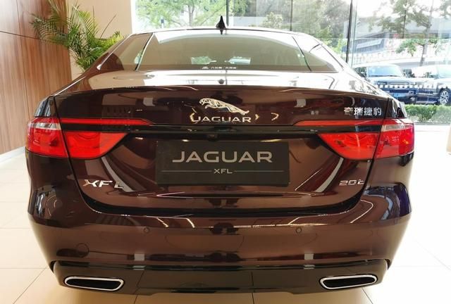 2020款捷豹xfl实拍简评展现英式贵族的优雅内饰低调豪华