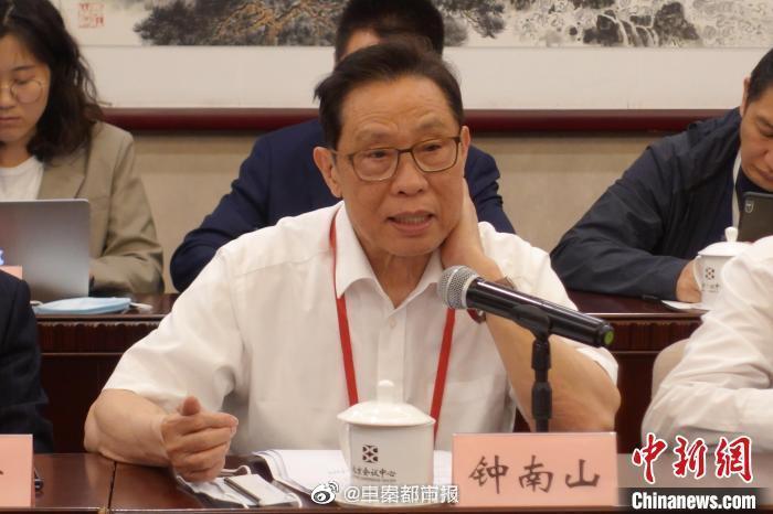 钟南山称中国新冠疫苗覆盖率年底可达80%，产能需加强休闲区蓝鸢梦想 - Www.slyday.coM