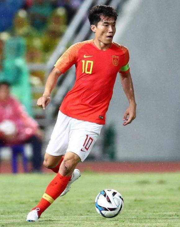 四十岁郑智恐怕很难再入选国家队 但他还继续坚持国足梦