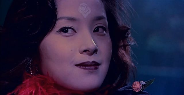 假面骑士空我玫瑰姐没有展示古朗基形态但其实力真的不弱