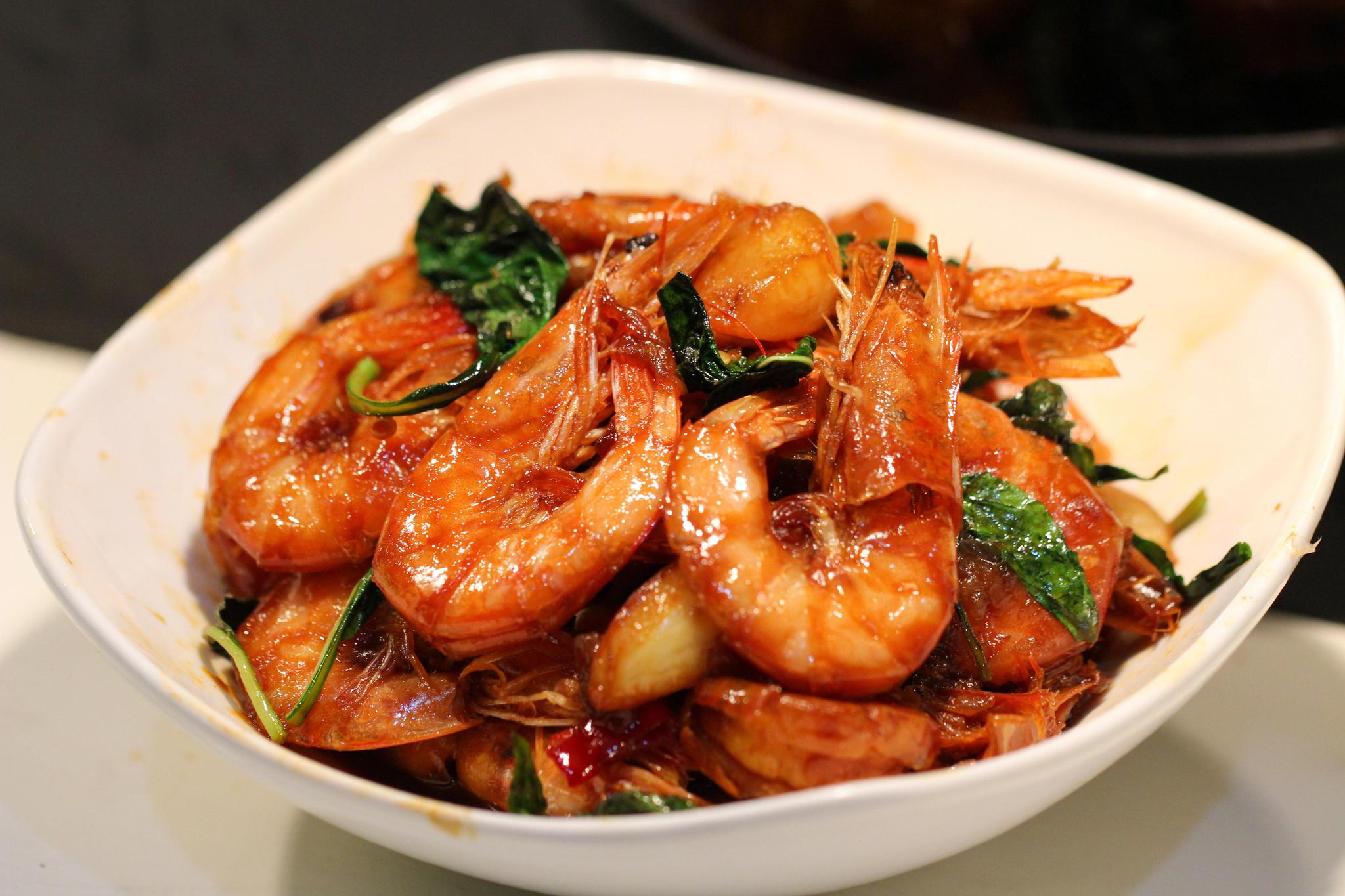 大对虾5款做法步骤超级简单 红烧大对虾食材准备 对虾500克,料酒,盐