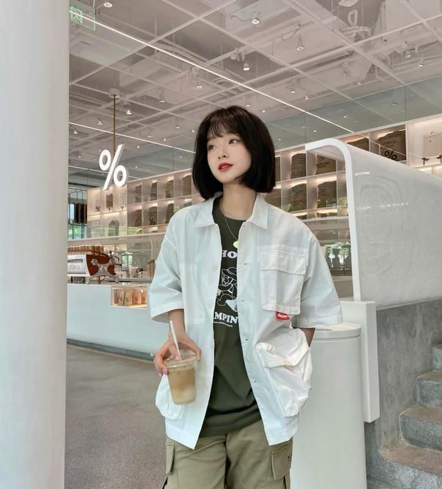 给穿搭"去去油",打造夏日清爽少年感,女生穿中性风太帅了