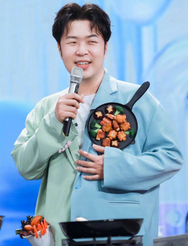 杜海涛罕晒近照减肥后变成权志龙难怪沈梦辰非他不嫁