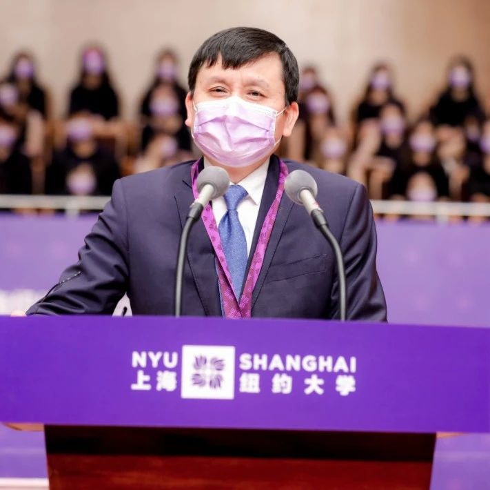【双语】张文宏全英文演讲 分享重要人生经验|张文宏_新浪新闻