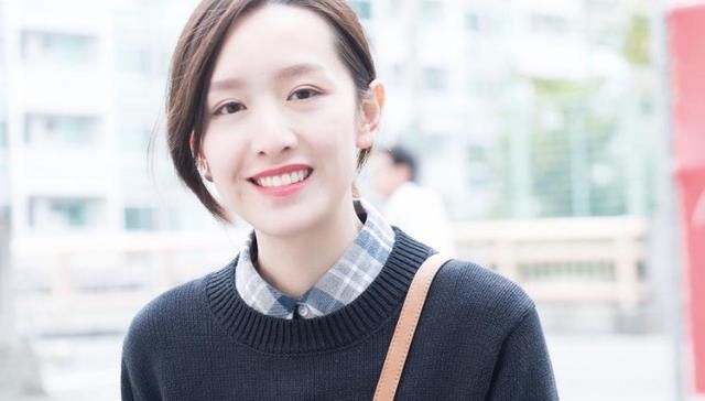 清纯女神直播翻车,嘴巴恶毒,无脑评《觉醒年代》听上去就很难看休闲区蓝鸢梦想 - Www.slyday.coM