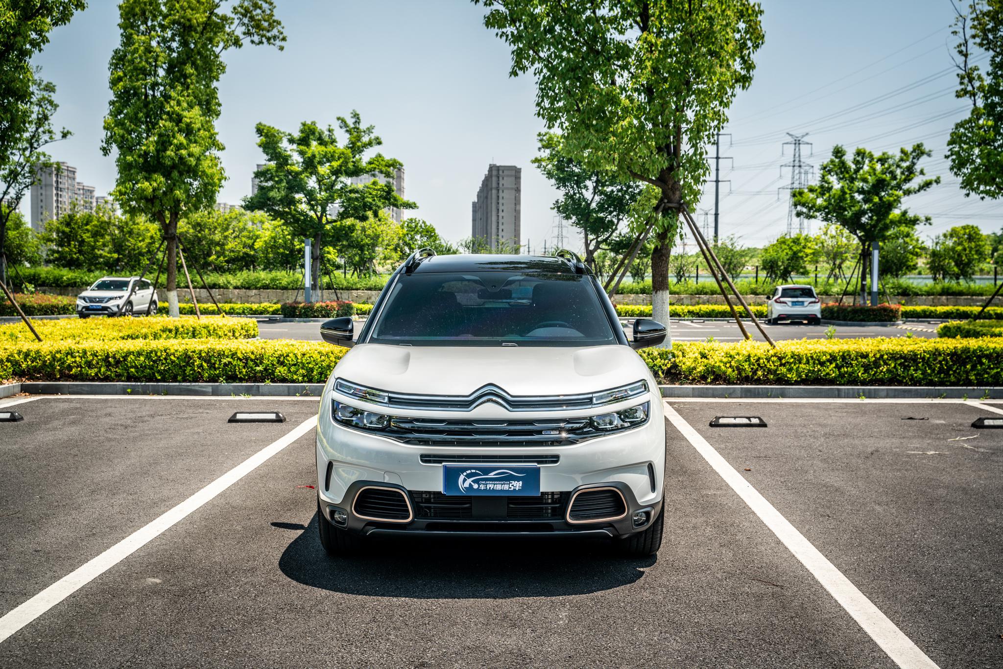 弹车试驾:2021款雪铁龙天逸c5,有什么不一样的?