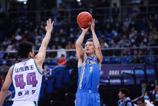 汤杰参加2021年nba选秀 cba职业生涯场均5分