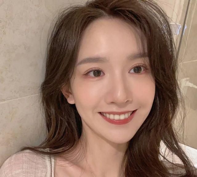 “最美学姐”又翻车了,肆意贬低国剧《觉醒年代》,黑料可真不少休闲区蓝鸢梦想 - Www.slyday.coM “最美学姐”又翻车了,肆意贬低国剧《觉醒年代》,黑料可真不少休闲区蓝鸢梦想 - Www.slyday.coM