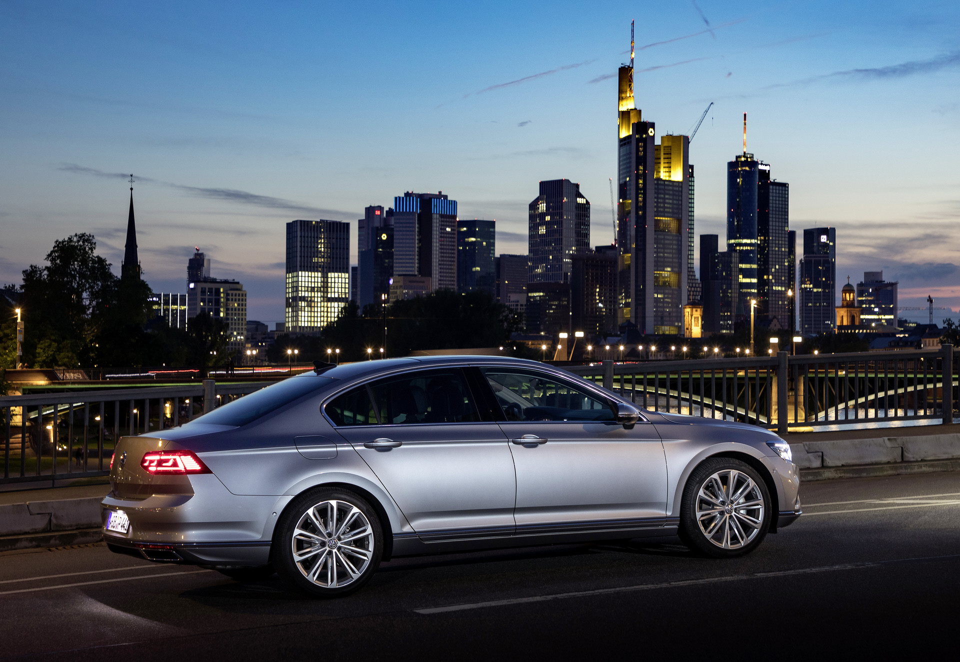 全新大众帕萨特将转型为掀背车,在欧洲提供柴油动力