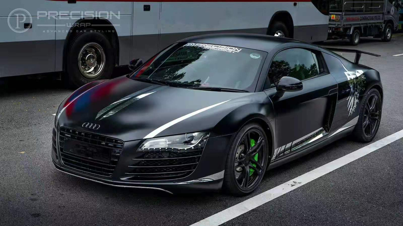 膜呗改色案例:奥迪r8换色瓷器黑 黑武士来了