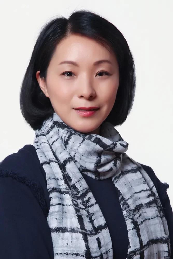 马凤凤青岛京剧院优秀青年演员,工程派青衣.