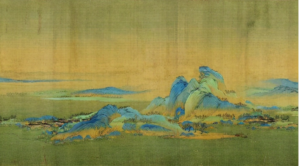 这个角度的机身,呈现蓝绿渐变颜色居多,如云岚青山,清新悠然.