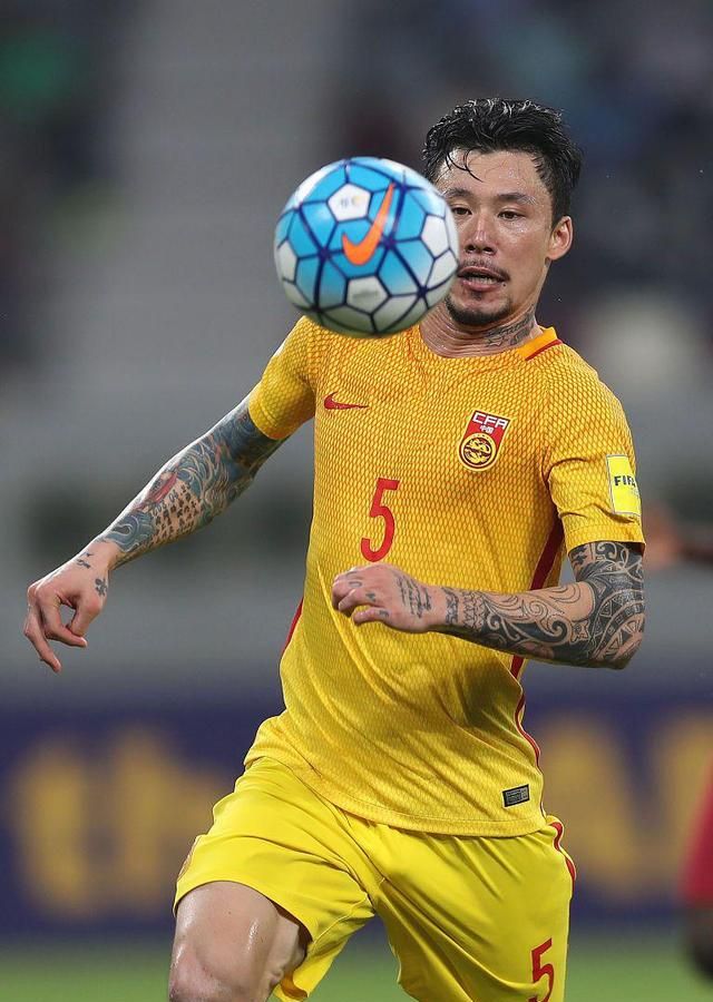 中国男足胜关岛观察:接下来需要解决谁是球队第一中锋的问题!休闲区蓝鸢梦想 - Www.slyday.coM 中国男足胜关岛观察:接下来需要解决谁是球队第一中锋的问题!休闲区蓝鸢梦想 - Www.slyday.coM