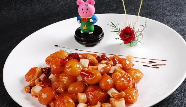 宫保荔枝虾球的做法以荔枝为辅口感更加清新爽口