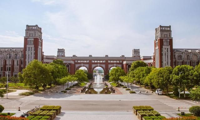 高考择校:无名校光环的5所大学,录取分数却有名校水平